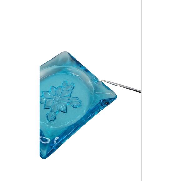 Vintage Embossed Flower Square Glass Aquamarine Blue Ashtray MCM - Picture 2 of 4